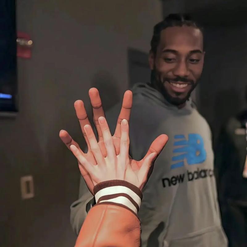 守门员脚下 守门员脚下